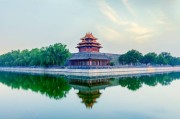 月老牵红绳这事儿，到底靠不靠谱？我翻了几本书，又问了几个算命先生